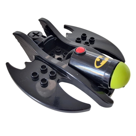 lego duplo batman batwing flugzeug kanone schwarz grün munition fledermaus logo dc 